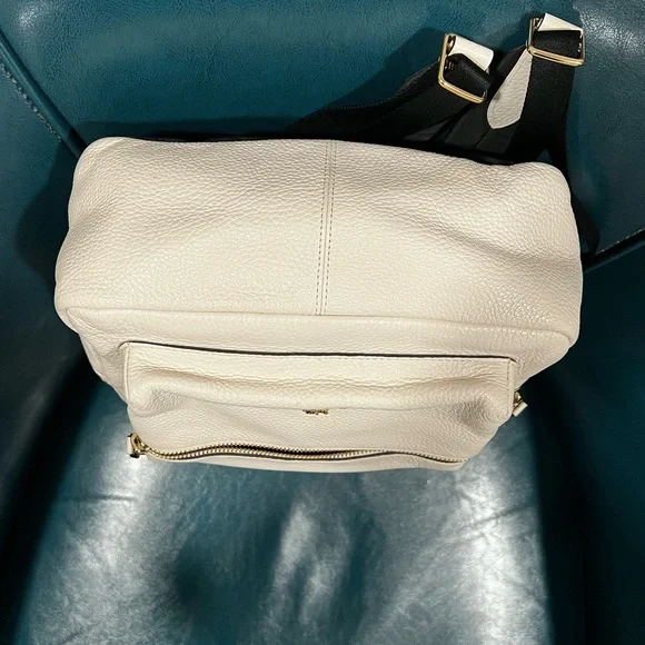 COACH F30550 MEDIUM CHARLIE BACKPACK - Picture 8 of 13